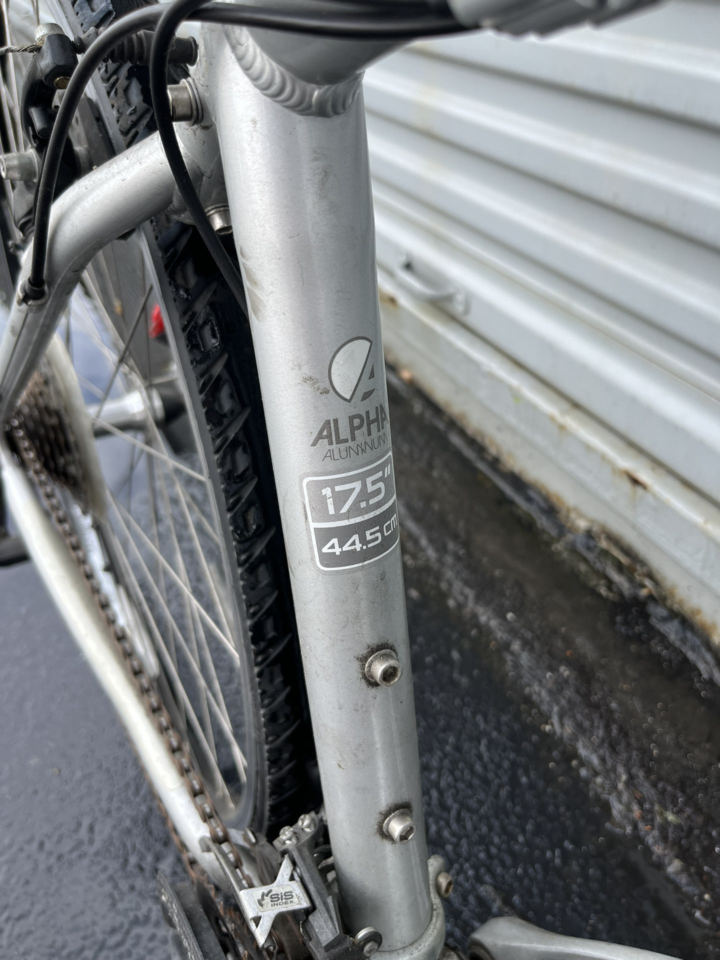 Trek 7000 Hybrid Bicycle